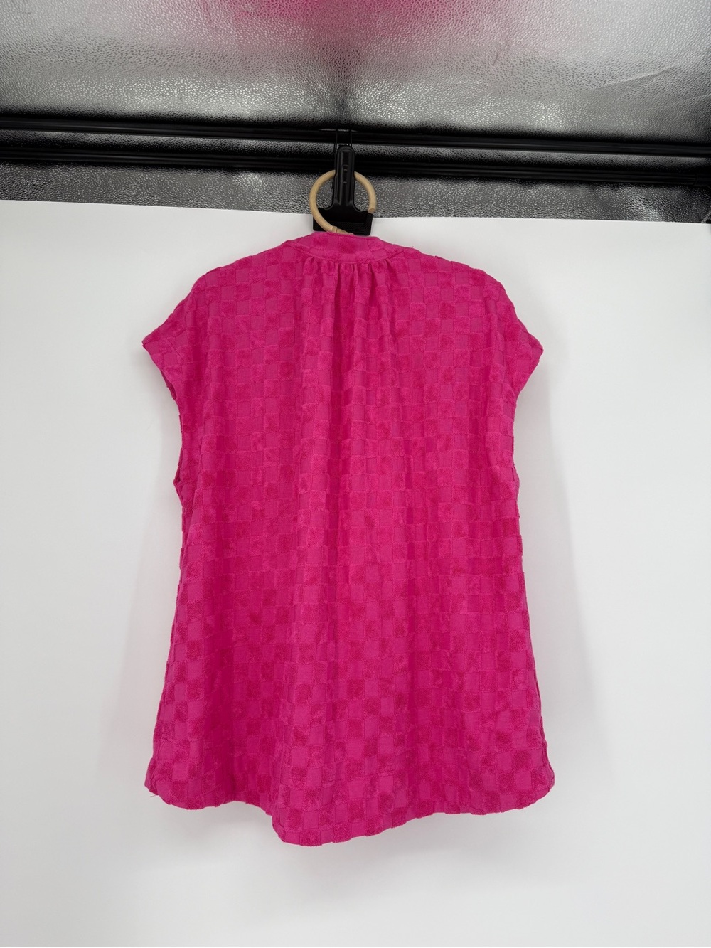 THML Hot Pink Textured Split-Neck Cap Sleeve Top - Picture 3 of 13